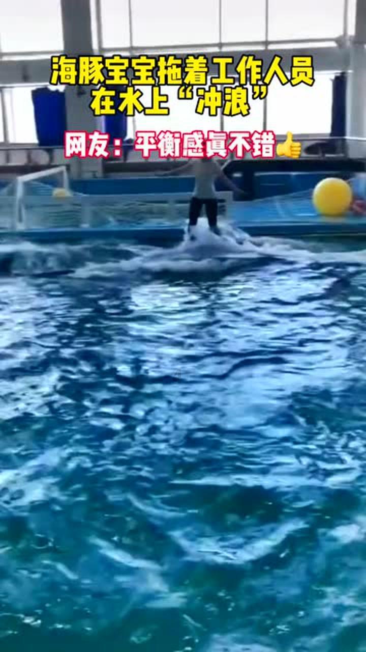 东南亚女孩逃脱